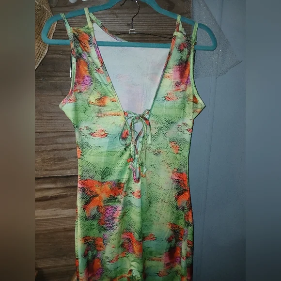 NWOT Vibrant Multicolor Sleeveless Jumpsuit - Picture 1 of 4